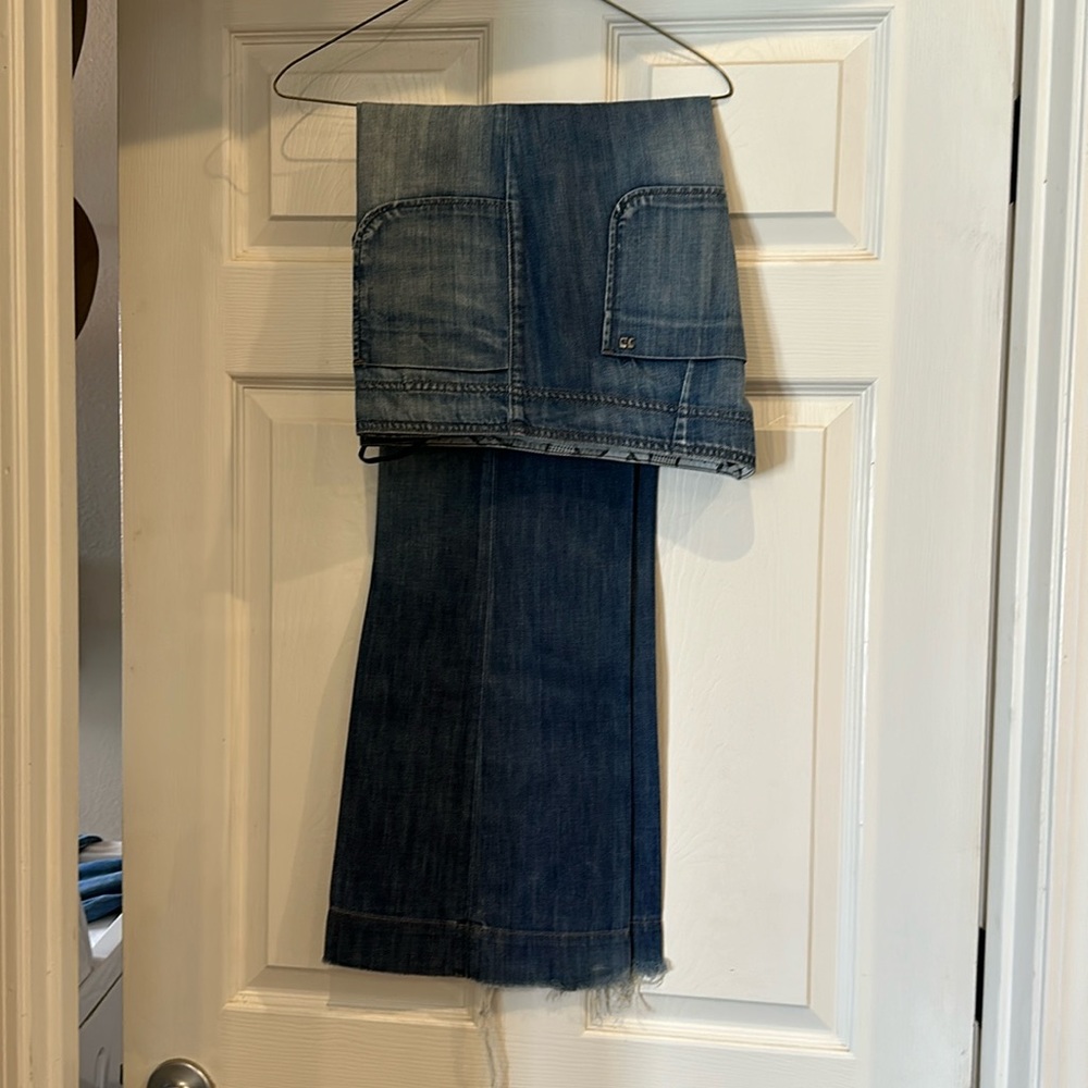 Joes wide leg jeans size 30. Slightly worn, smoke free home.